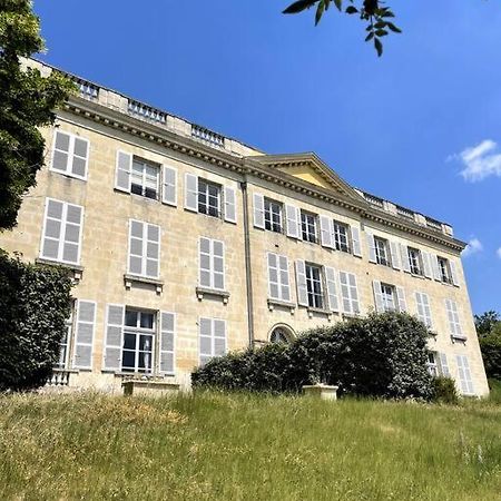Apartamento Romantique Jacuzzi, Au Chateau A 30 Min De Paris Limay Exterior foto