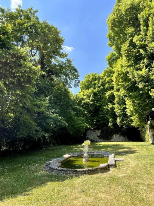 Apartamento Romantique Jacuzzi, Au Chateau A 30 Min De Paris Limay Exterior foto